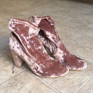 Healed velvet booties